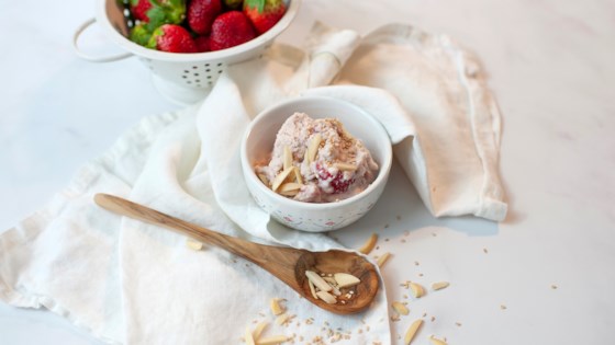 almond and strawberry tahini ce cream