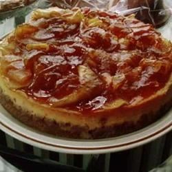 apple cheesecake with caramel sauce