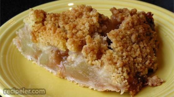 Apple Crunch Pie with Vanilla Sauce