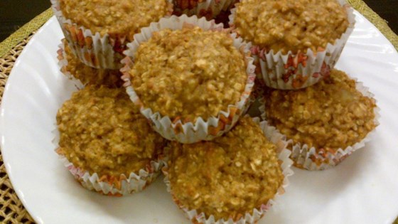 Applesauce-oat Muffins