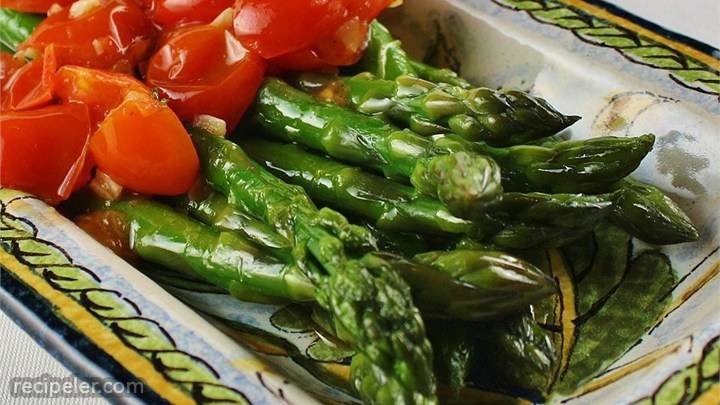 asparagus with tomatoes