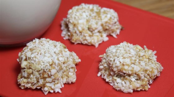 Awesome &#34;no-bake&#34; Almond Coconut Balls