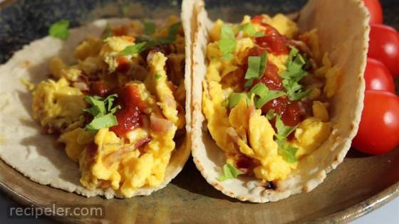 Bacon and Egg Tacos