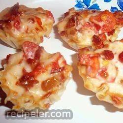bacon and tomato cups