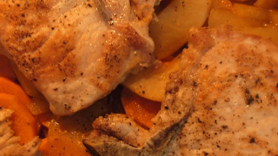 Baked Pork Chops With Sweet Potatoes And Apple
