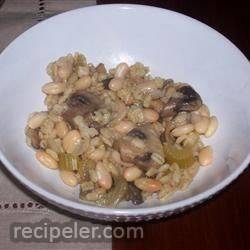 barley and mushrooms with beans