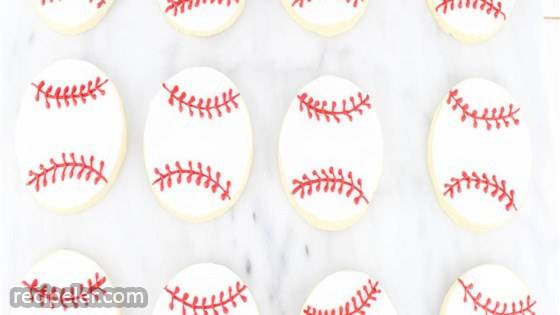 Baseball Cookies with Royal cing