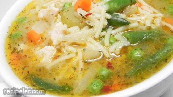 Becky's Gluten-Free Slow Cooker Chicken Vegetable Soup