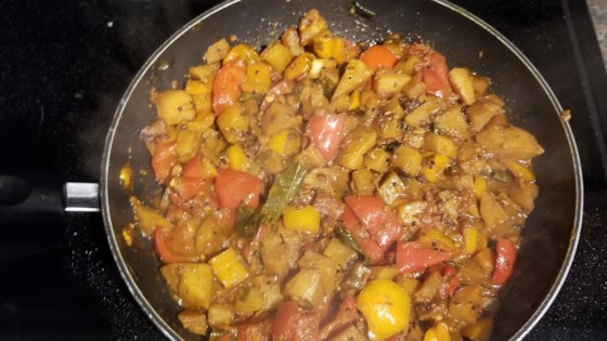 bell pepper, tomato, and potato ndian curry