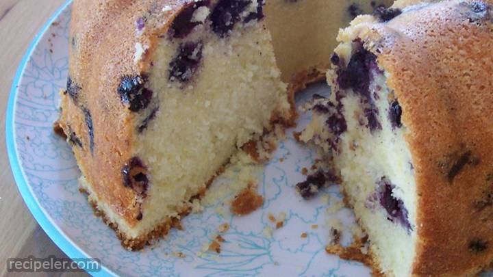 blueberry-lemon pound cake