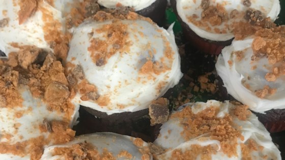 butterfinger cupcakes
