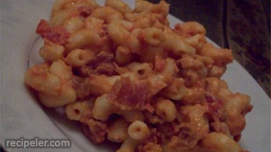 Canadian Bacon Macaroni and Cheese