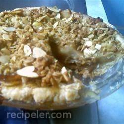 Caramel Apple Crumble Pie