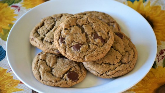 cardamom and espresso chocolate chip cookies