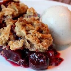 Cherry Pie With Almond Crumb Topping