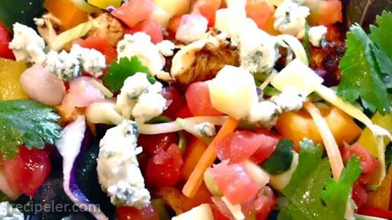 Chicken Mango Salsa Salad With Chipotle Lime Vinaigrette