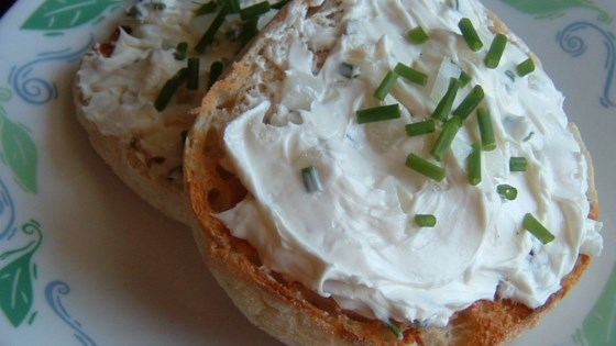 chive and onion yogurt and cream cheese spread