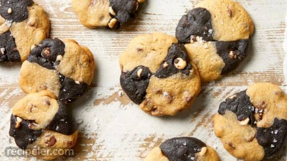 Chocolate Chip Crisscross Cookies