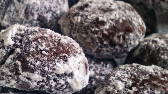 Chocolate Mexican Wedding Cookies