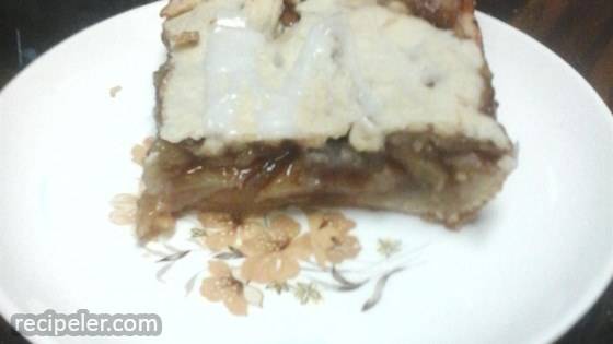 Cinnamon Apple Pie Bars