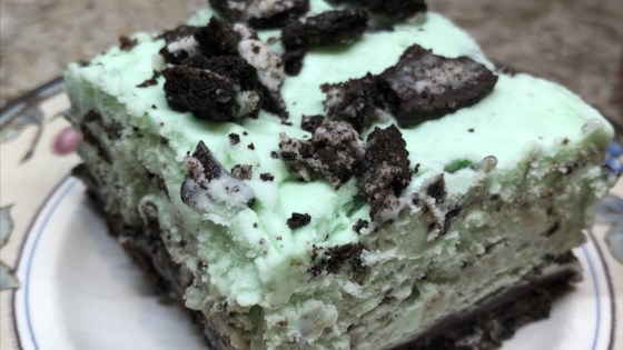 Cookies And Peppermint Ce Cream Cake