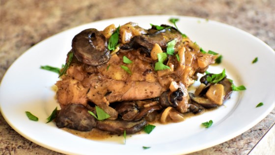 Creamy Garlic And Mushroom Chicken Thighs