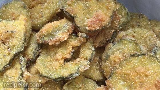 Delicious Deep Fried Pickles