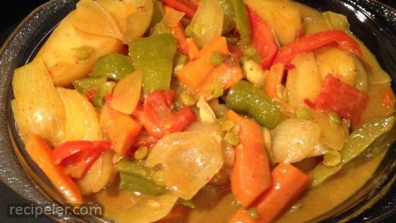 Delightful ndian Coconut Vegetarian Curry in the Slow Cooker