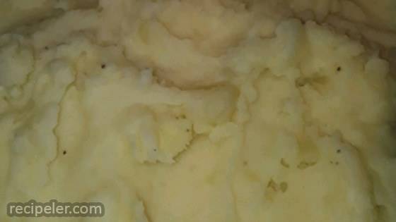 Easy and Quick Cream Cheese Potatoes