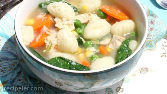 Easy Chicken and Gnocchi Soup