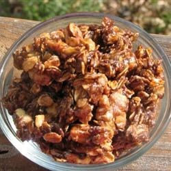 easy-peezy caramel granola