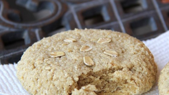 Easy Roasted Almond Cookies