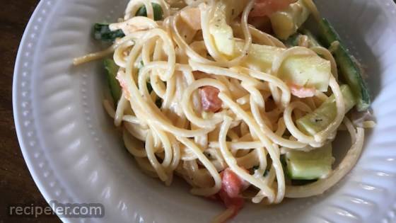 Easy Vegetarian Spaghetti with Zucchini, Tomato, and Feta