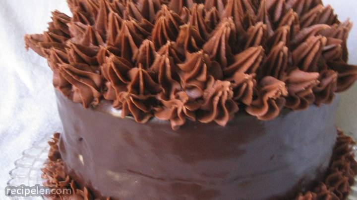 elizabeth's extreme chocolate lover's cake