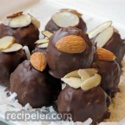 Famous Coconut-Almond Balls