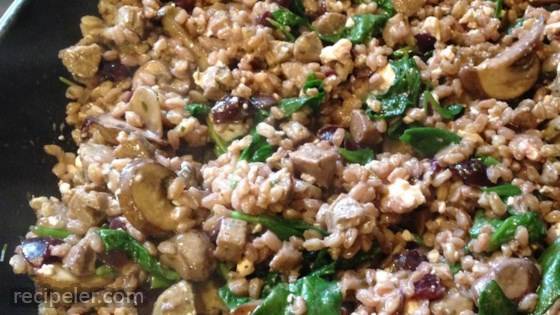 Farro, Sausage, and Spinach Dinner