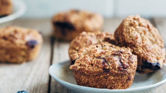 fluffy low-fat vegan blueberry muffins