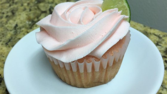 Frosted Pink Lemonade Cupcakes
