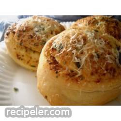 Garlic And Parmesan Dinner Rolls