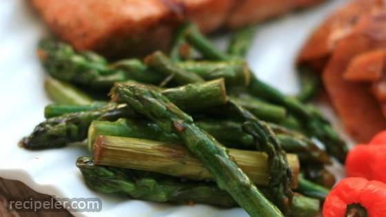 Garlic-Sauteed Asparagus