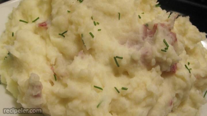 garlicky potatoes