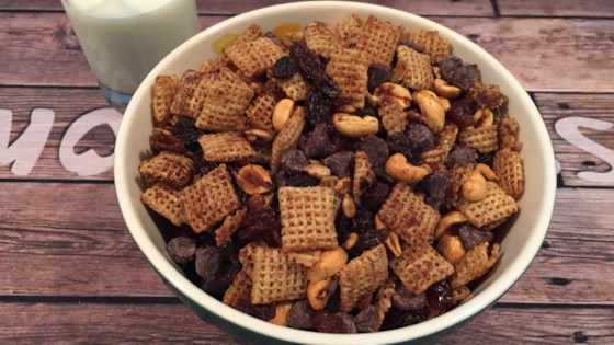 gluten-free chex® mix with cinnamon and pumpkin spice