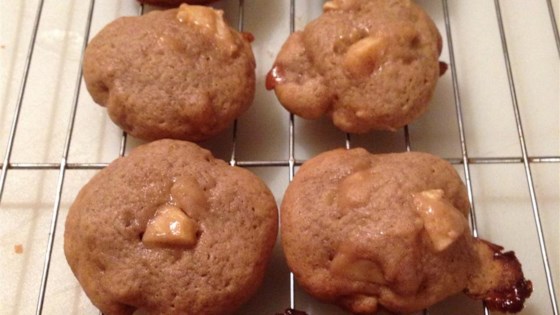 Gooey Caramel Apple Cookies