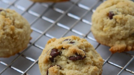 Grain-free, Kid-approved Chocolate Chip Cookies