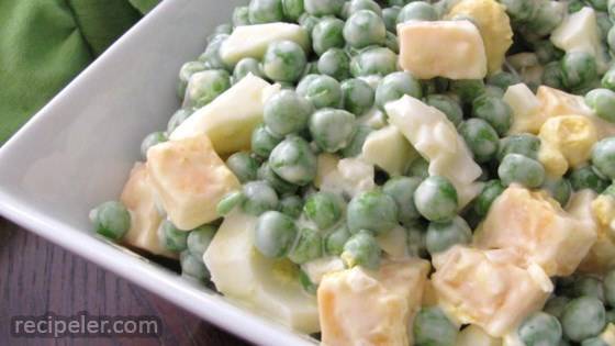 Green Pea Salad With Cheddar Cheese
