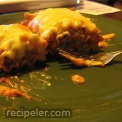 Grilled Chicken and Portobello Lasagna Rollups