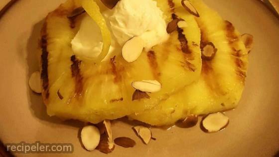 Grilled Pineapple with Mascarpone Cream