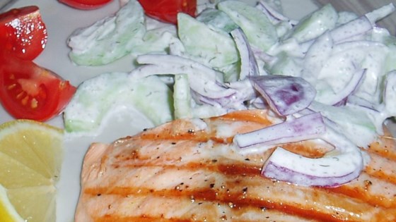 Grilled Salmon With Cucumber Salad