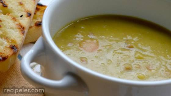 Ham And Split Pea Soup Recipe - A Great Soup