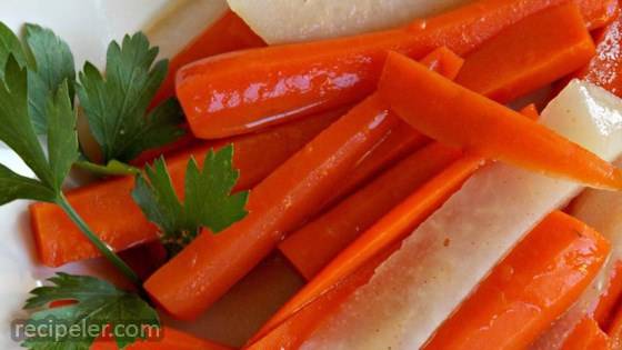 Honey Glazed Carrots and Pears